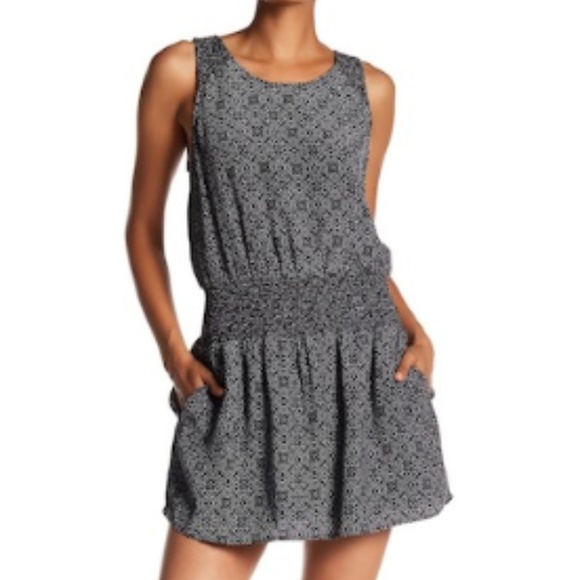 Joie Lawska Dress. Size XS Color: caviar porcelain - Picture 1 of 6
